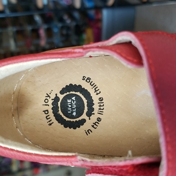 Livie & Luca Red Scalloped Mary Jane W/Gold glitter InIay Size 11 New No Box - Picture 10 of 10